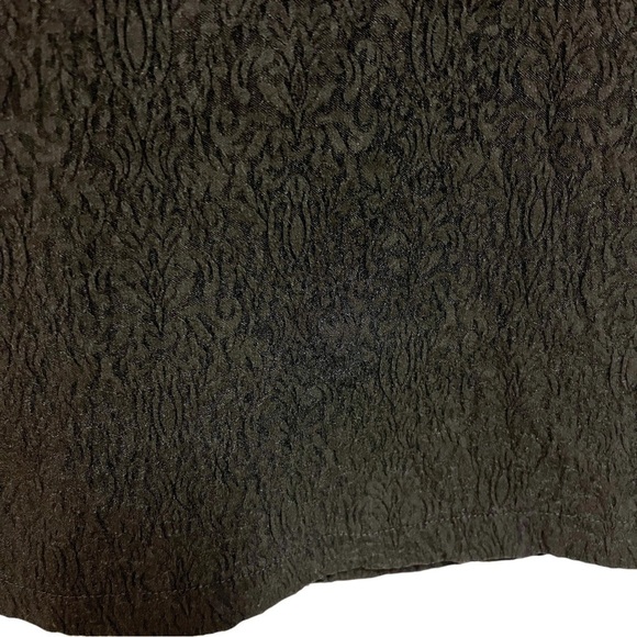 SOHO Apparel Ltd Women’s Black Brocade Print Skirt, Size Medium. - Picture 4 of 7